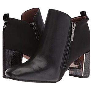 DONALD J PLINER Black Leather Coralie Ankle Boot Size 6.5